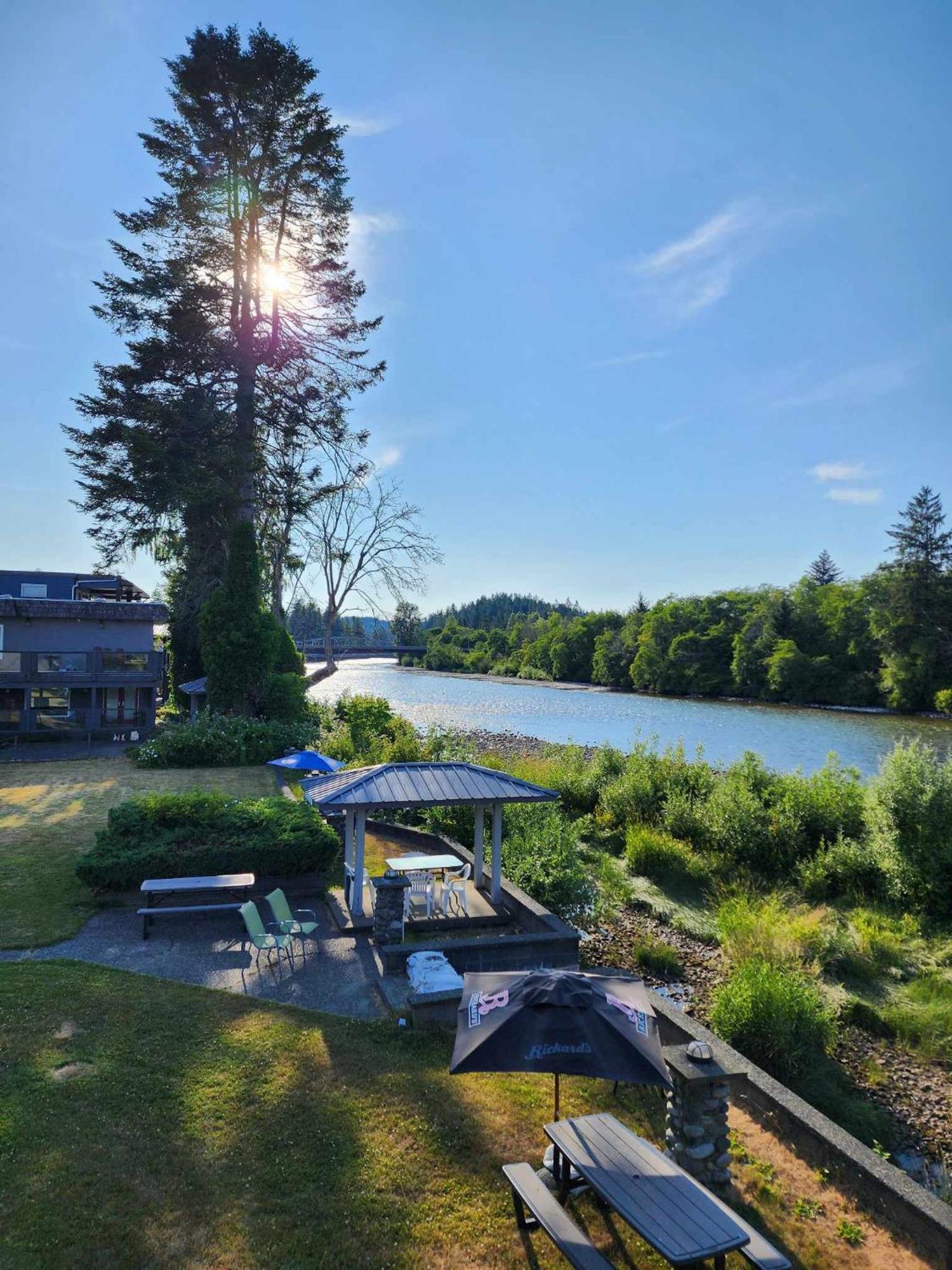 Campbell River Lodge Ngoại thất bức ảnh