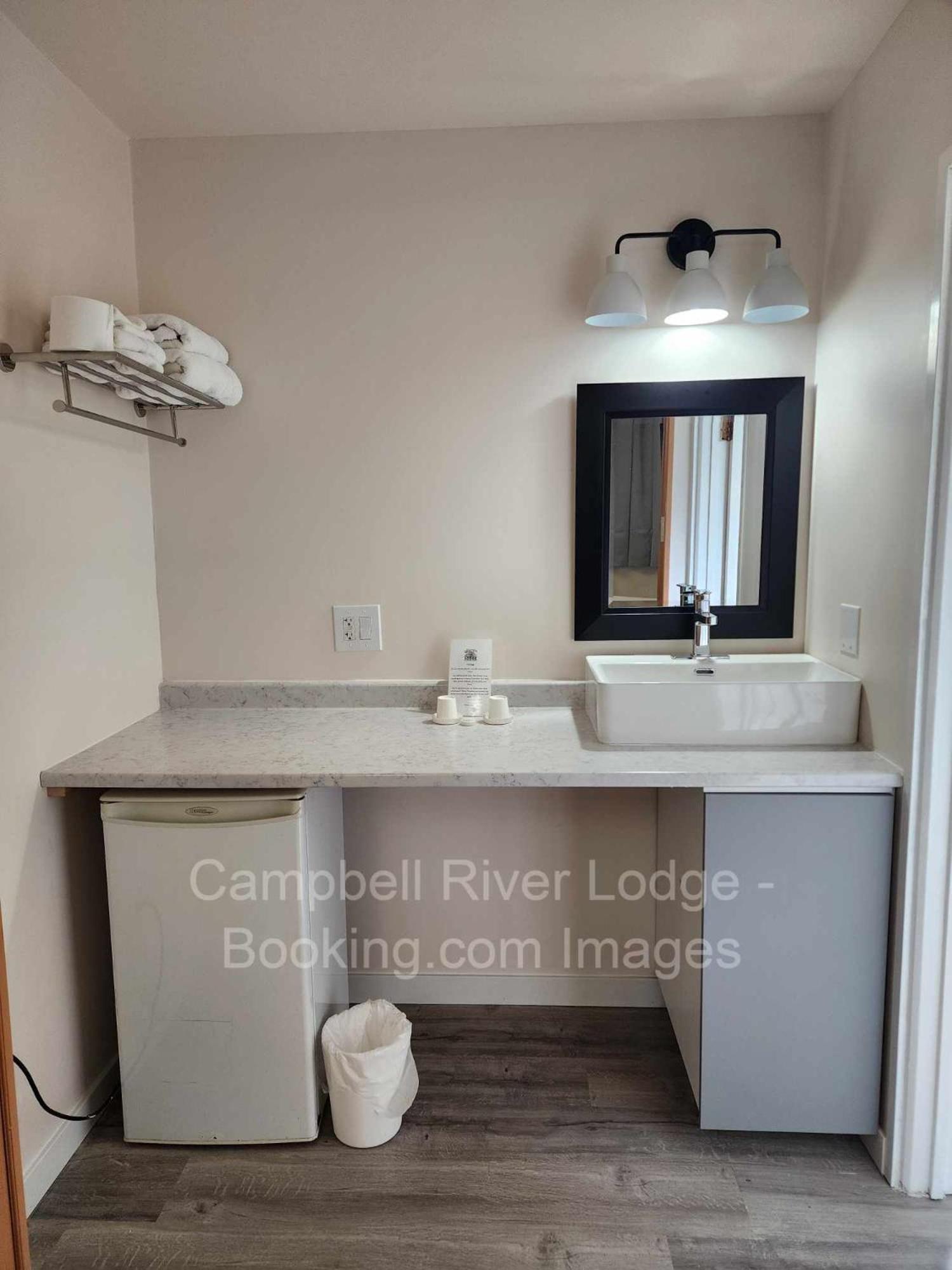Campbell River Lodge Ngoại thất bức ảnh