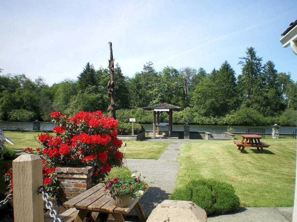 Campbell River Lodge Ngoại thất bức ảnh